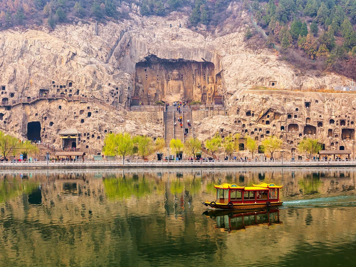 Луннань