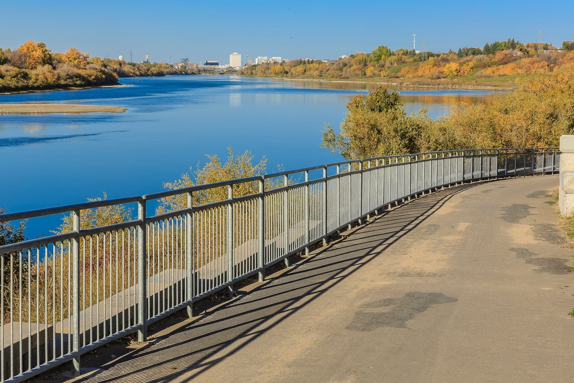 Ллойдминстер