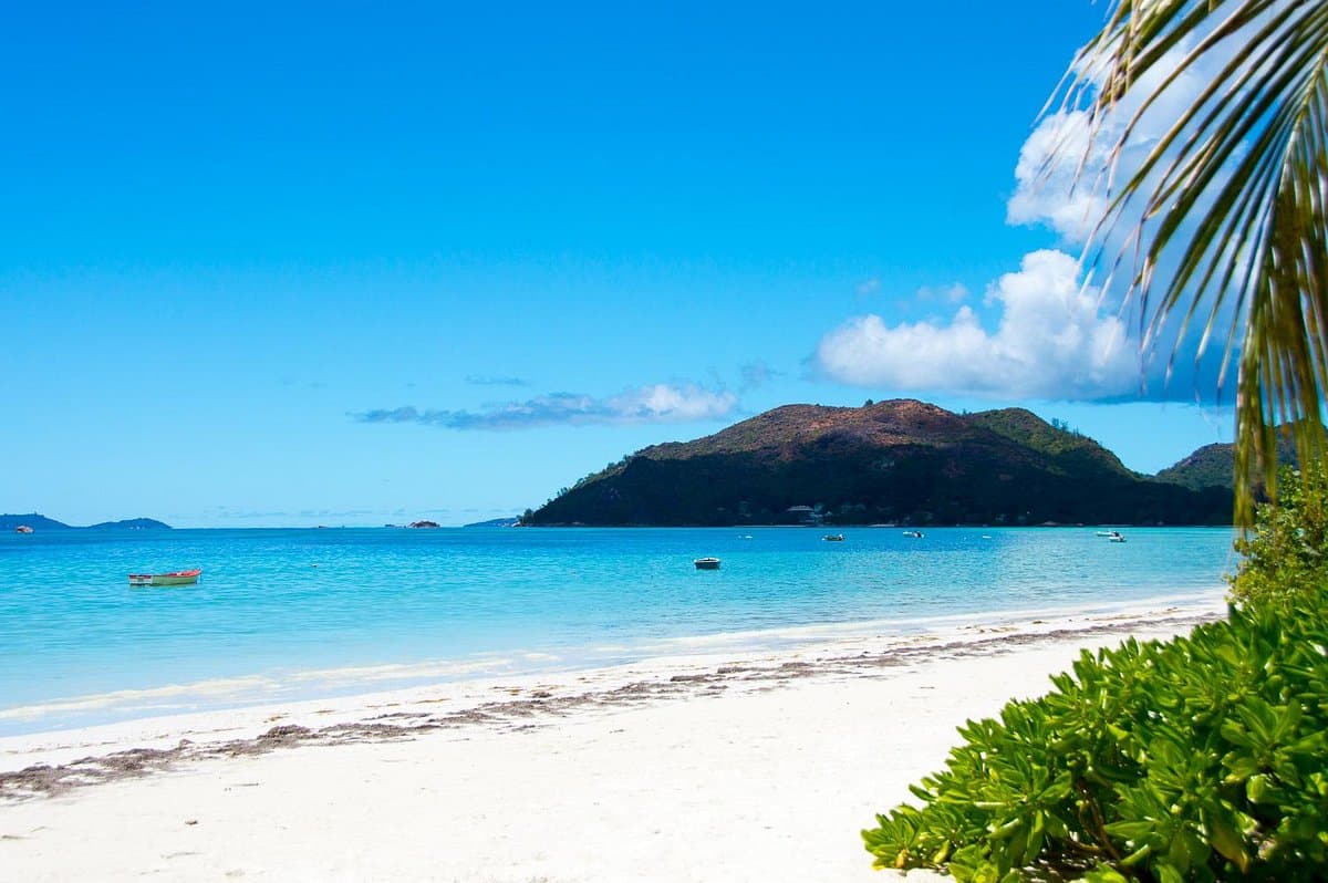 Anse Volbert Village